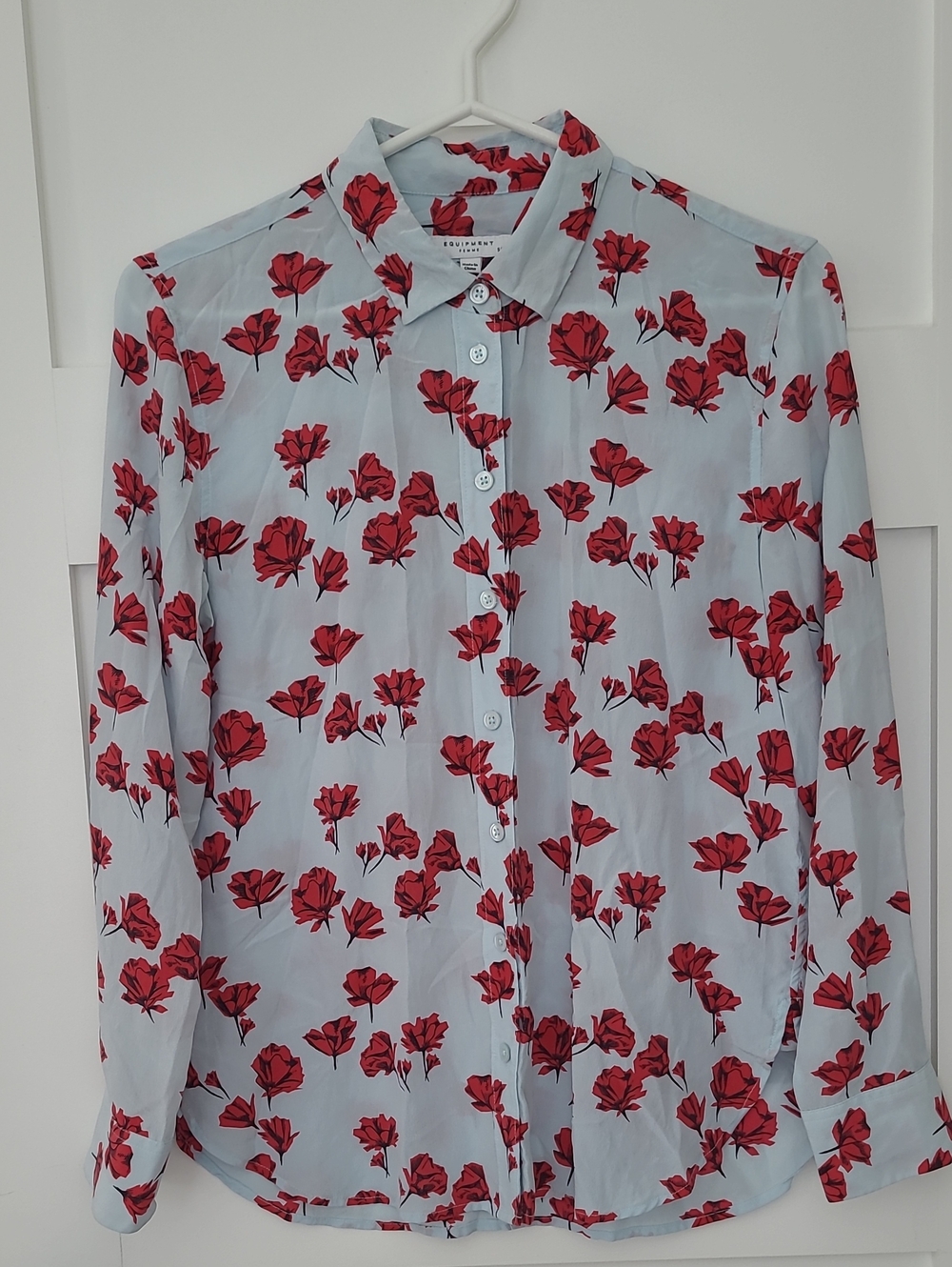 100% Silk Equipment Light Blue Button-Down Shirt with Red Floral Print
